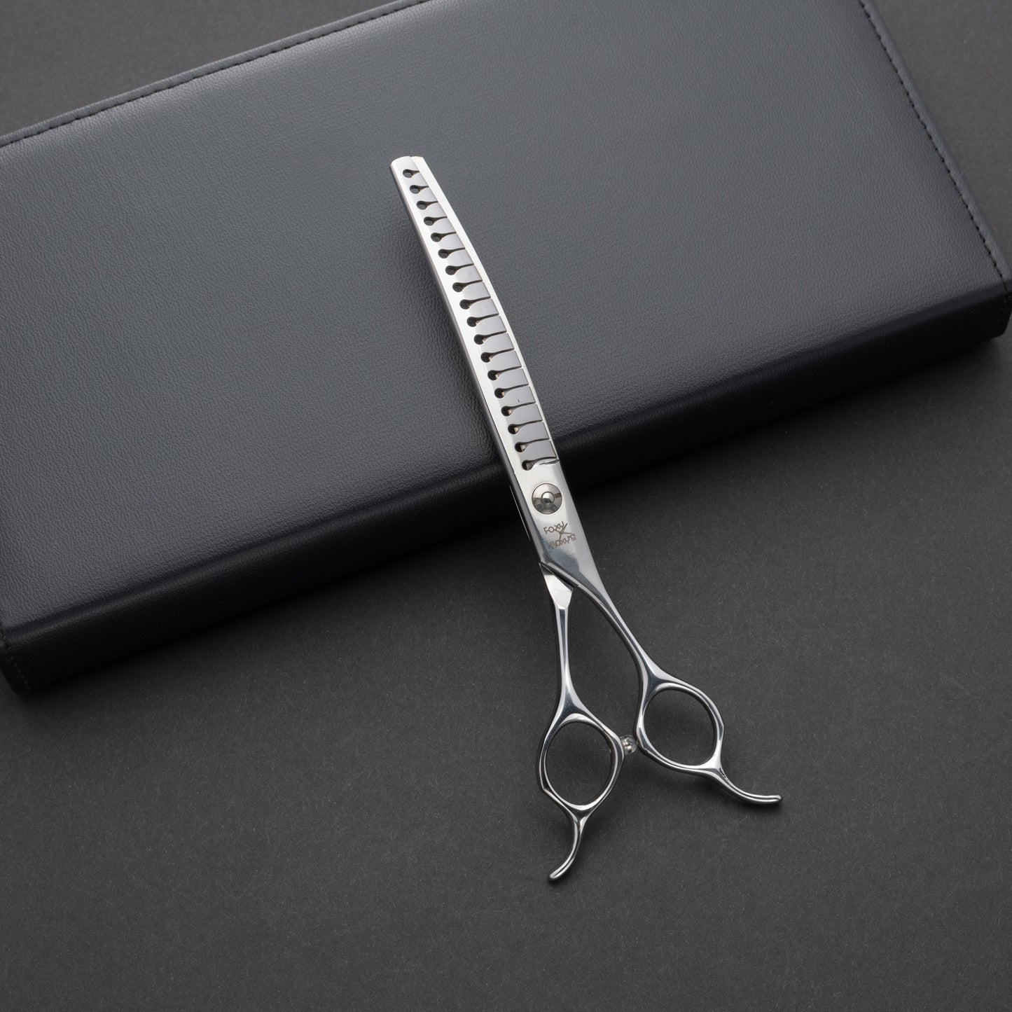 BURLESQUE- 7.5" 18T Curved Chunker